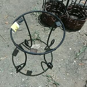 Gold Plant/plate holder 